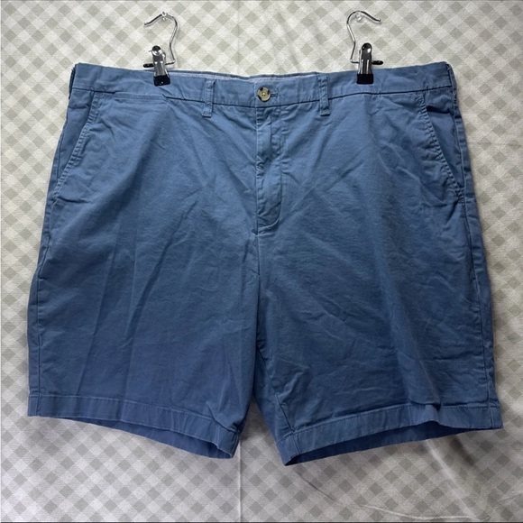 Tommy Hilfiger Shorts Mens 42 Blue Flat Front Classic Preppy Stretch 9" Inseam - Picture 1 of 6